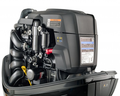 75-80-90-115HP FourStroke_3qtr_Stbrd-Fore_Cowl Off